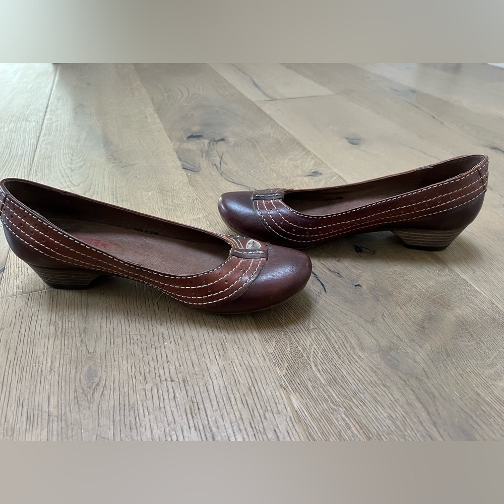 Pikolinos gorgeous brown leather low heeled women’s shoes in size 6.5 - Picture 10 of 15